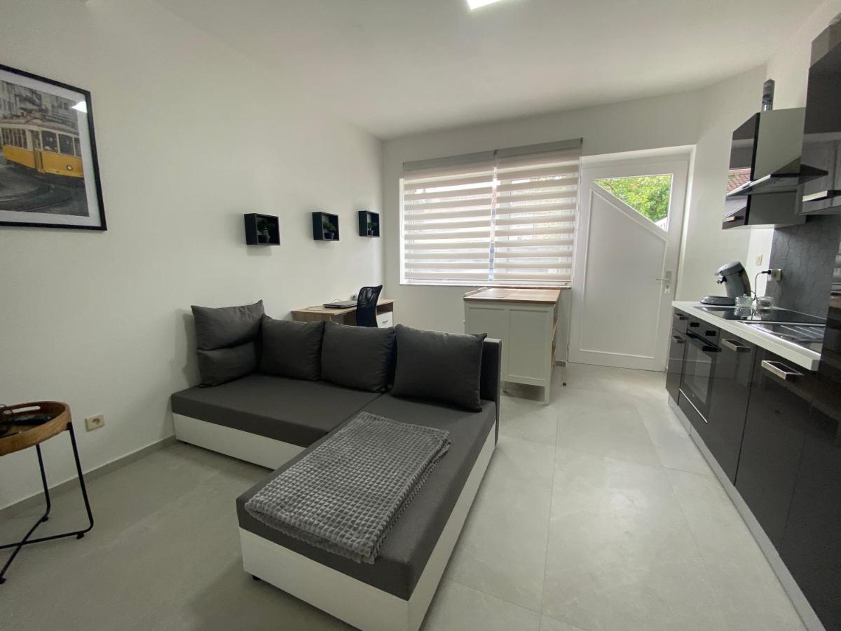 שרלרואה 1-C Superbe Appartement Tres Calme Et Bien Decore מראה חיצוני תמונה