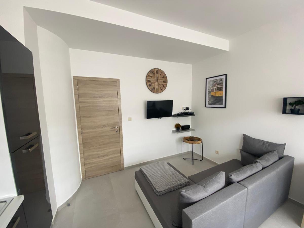 שרלרואה 1-C Superbe Appartement Tres Calme Et Bien Decore מראה חיצוני תמונה
