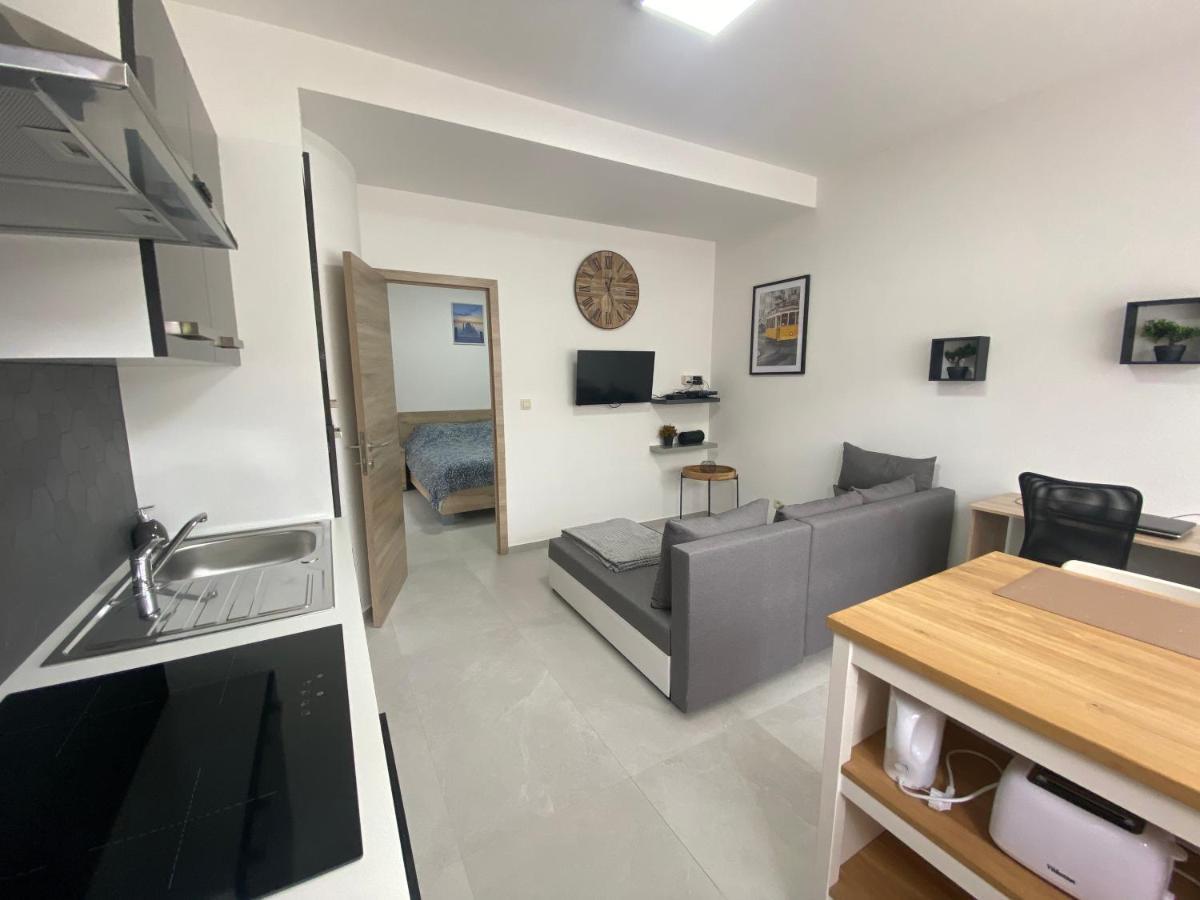 שרלרואה 1-C Superbe Appartement Tres Calme Et Bien Decore מראה חיצוני תמונה