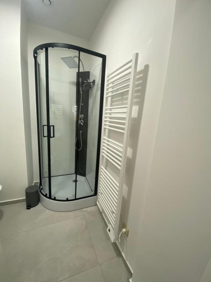 שרלרואה 1-C Superbe Appartement Tres Calme Et Bien Decore מראה חיצוני תמונה