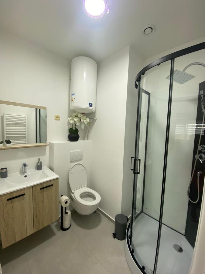 שרלרואה 1-C Superbe Appartement Tres Calme Et Bien Decore מראה חיצוני תמונה