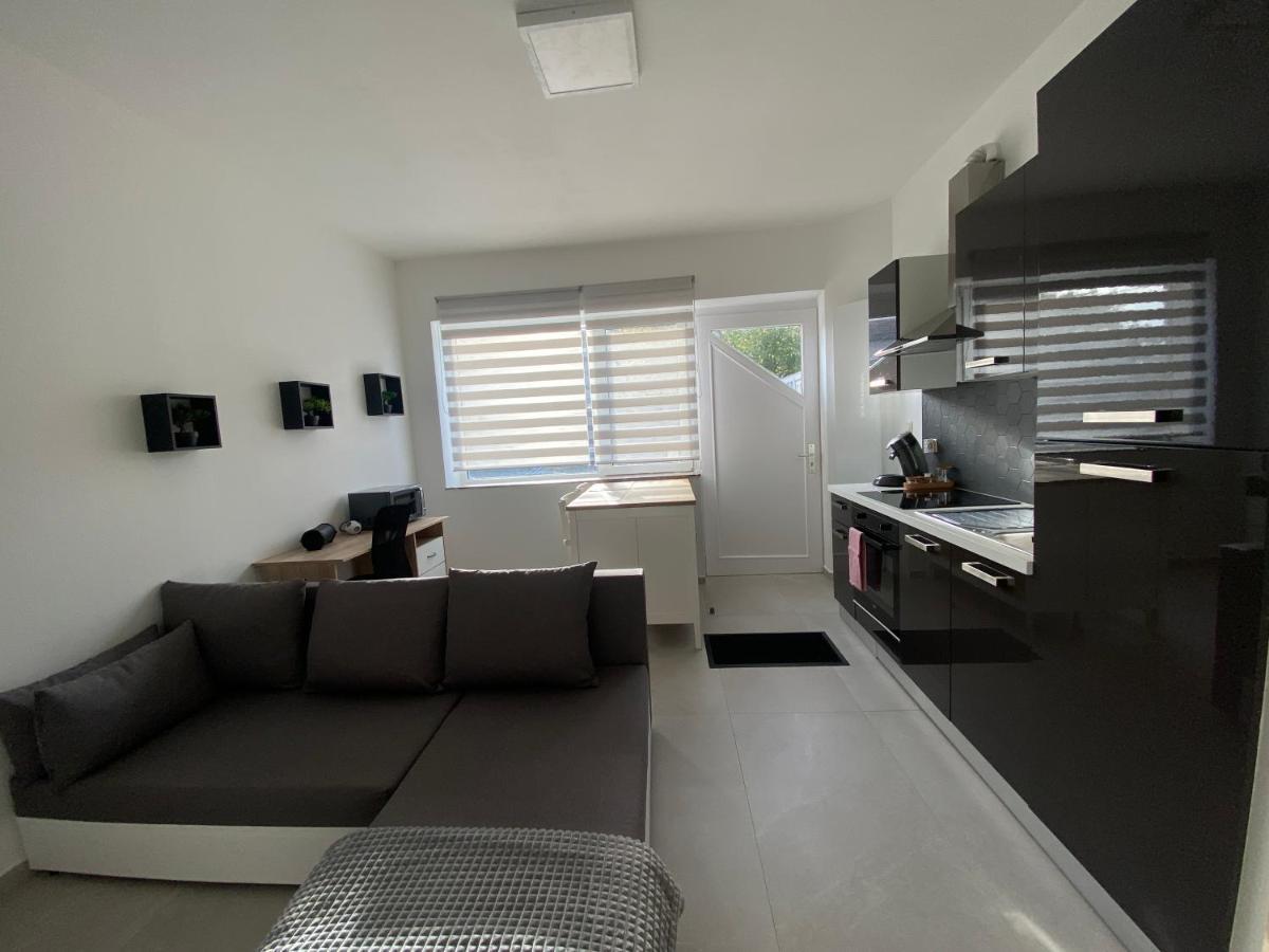 שרלרואה 1-C Superbe Appartement Tres Calme Et Bien Decore מראה חיצוני תמונה